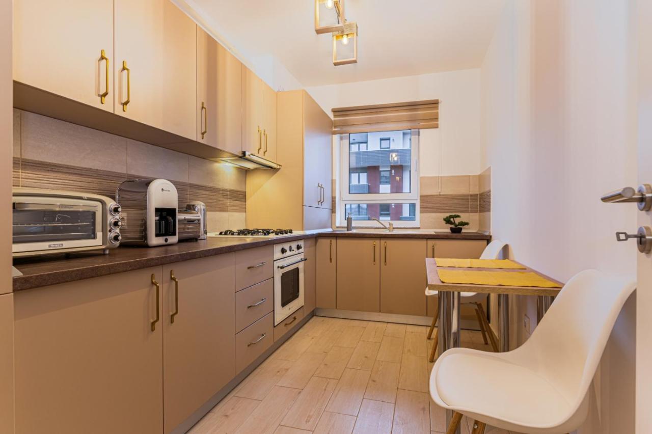 Topaz Apartment