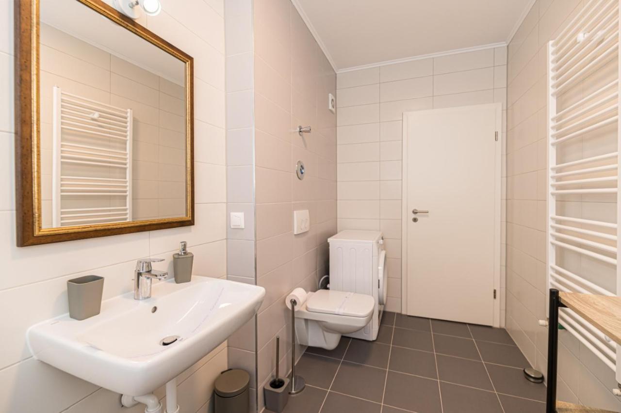 Topaz Apartment